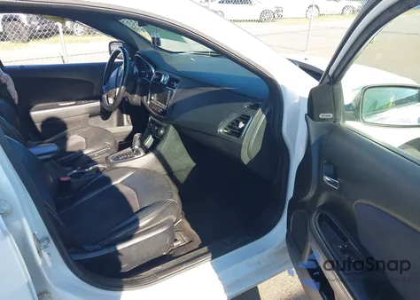 2011 Chrysler 200 S из США, поврежденный, VIN 1C3BC8FG0BN613166